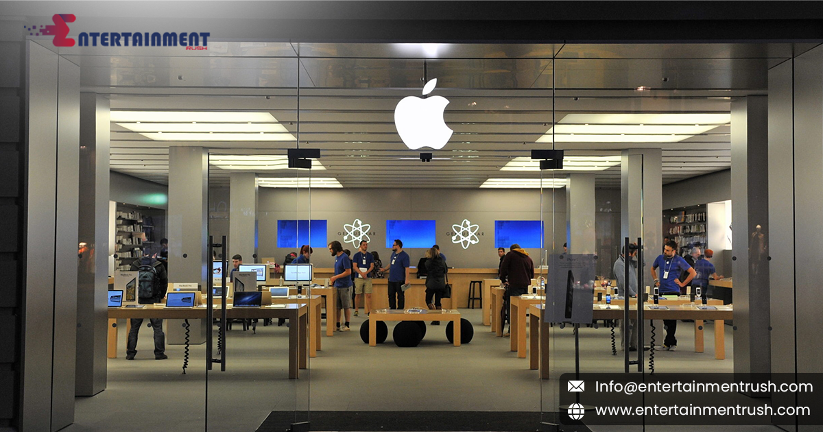 Apple Store Workers Secure First U.S. Contract